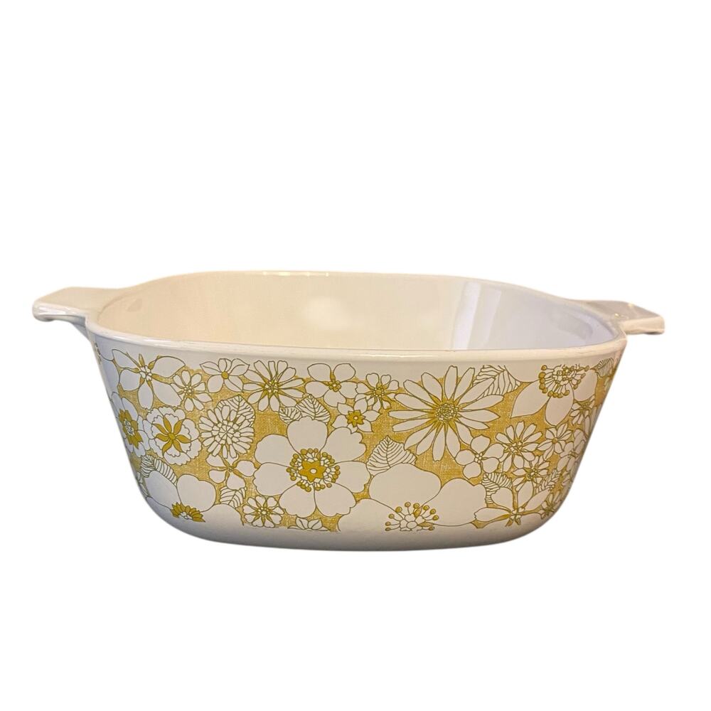 Vintage 1969 Corning Ware Floral Boutique Casserole Dish 1.5 Quart Made in USA